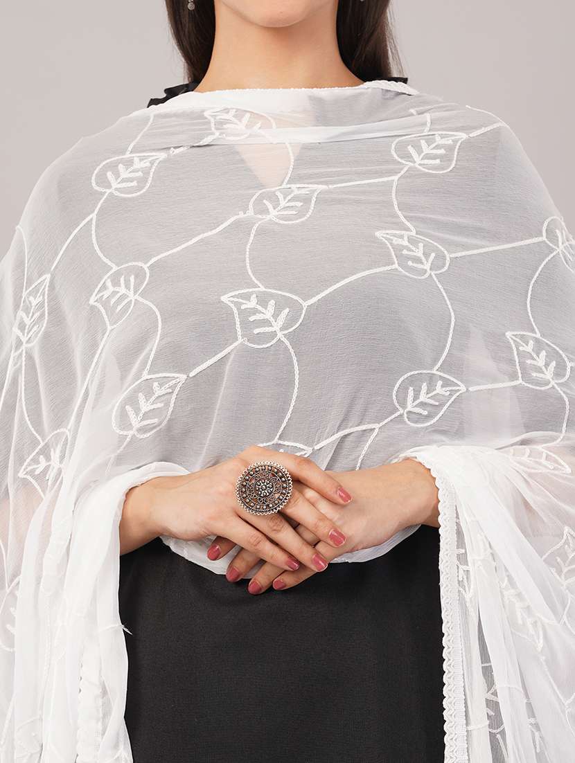 women solid with work embroidered dupatta  - 22186215 -  Standard Image - 5