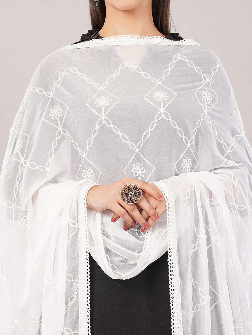 women solid with work embroidered dupatta  - 22186220 -  Standard Image - 5