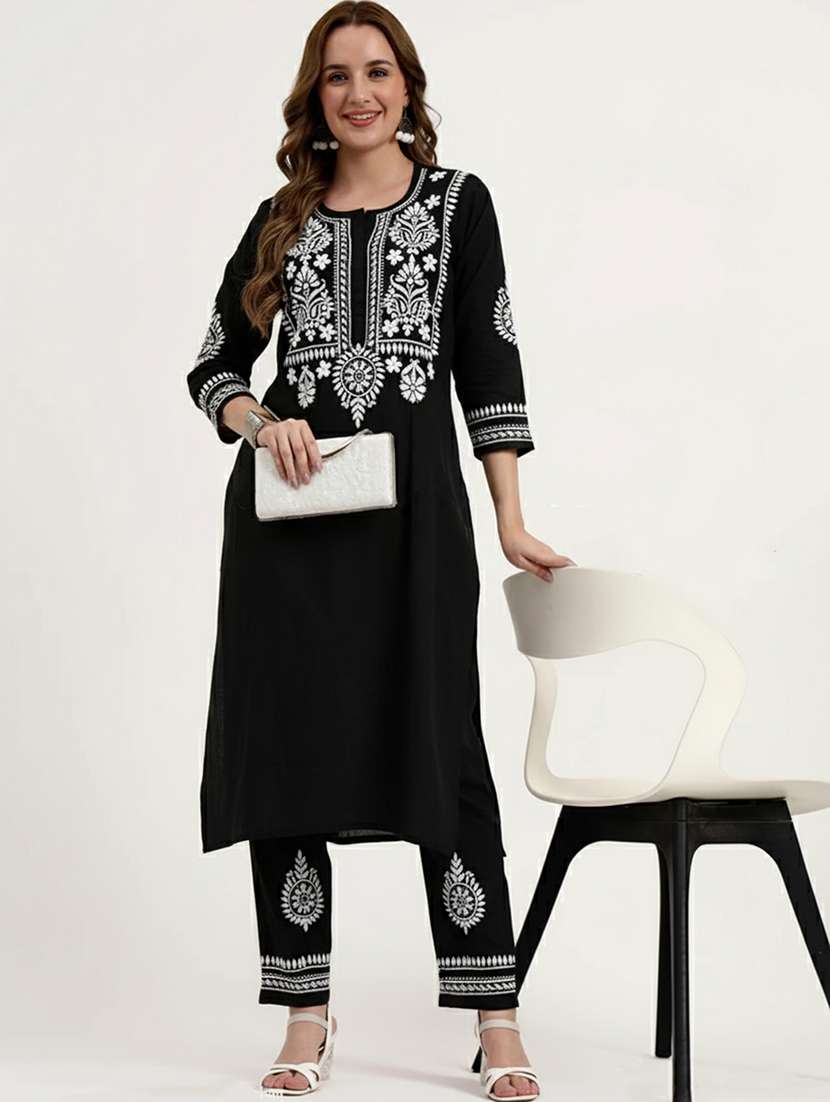 women solid with work three quarter sleeve kurta pant set
