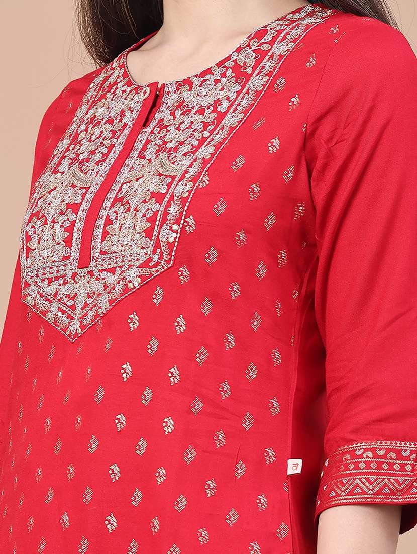 women red kurta pant set - 22186857 -  Standard Image - 5