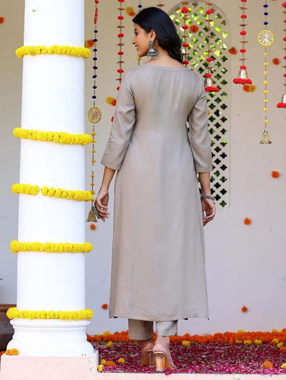 women solid with work three quarter sleeve kurta pant with dupatta set - 22186922 -  Standard Image - 3