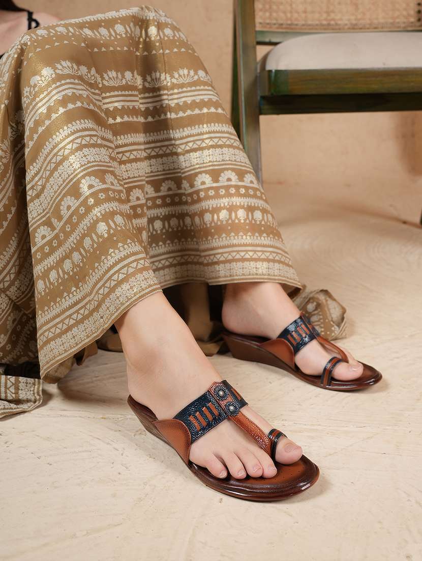 women slip on wedge - 22187014 -  Standard Image - 5