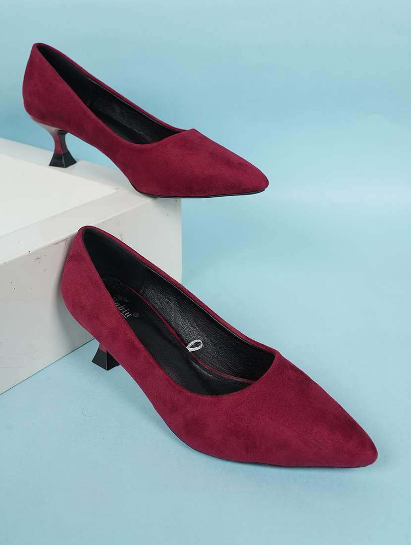 women slip on pump