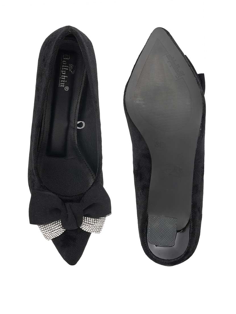 women slip on pump - 22187117 -  Standard Image - 3
