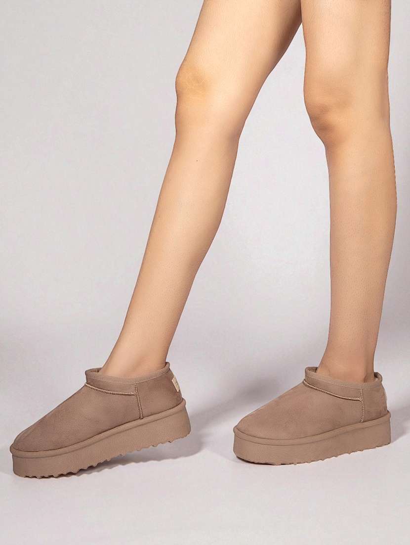 women solid slip on ankle boots