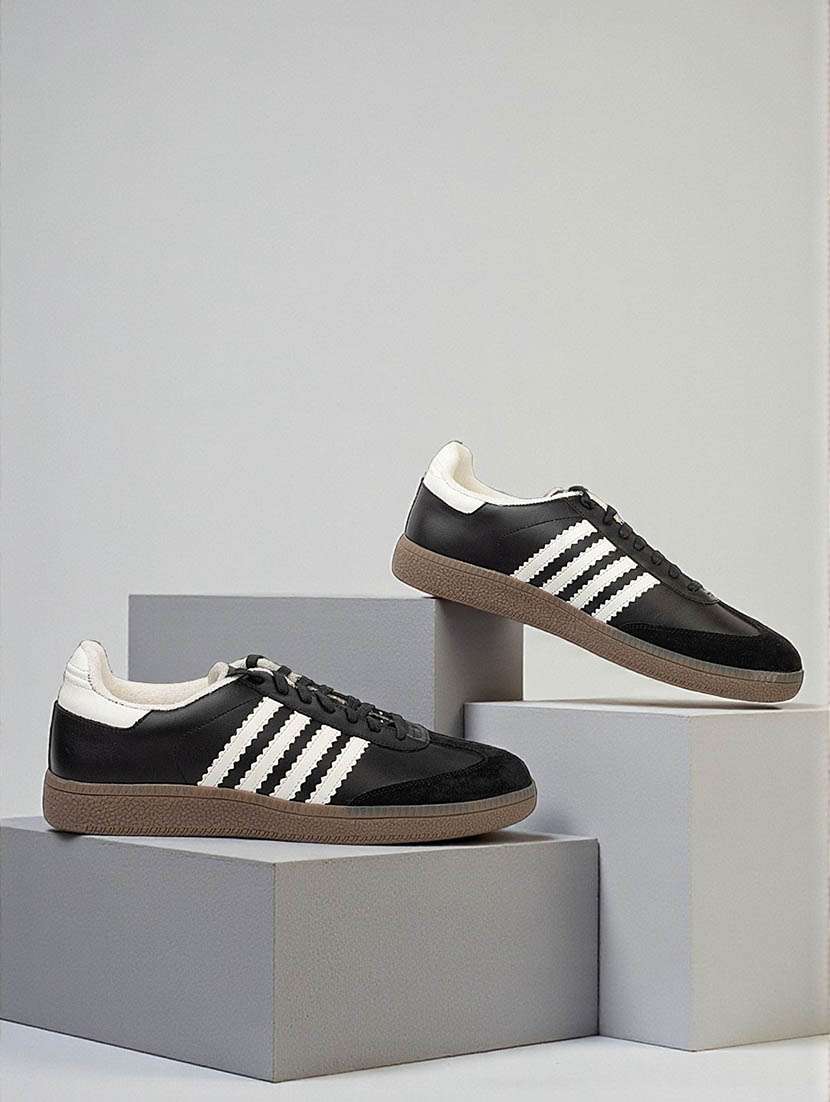 men striped lace up sneaker