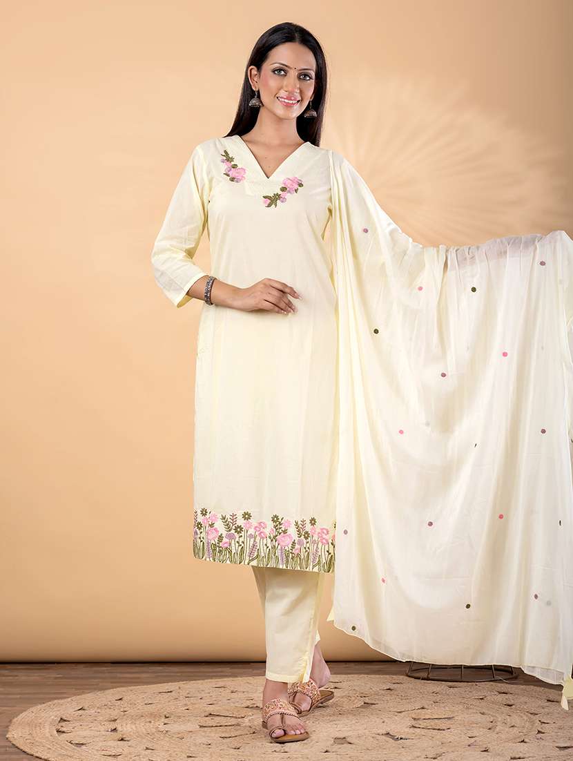 women solid with work three quarter sleeve kurta pant with dupatta set