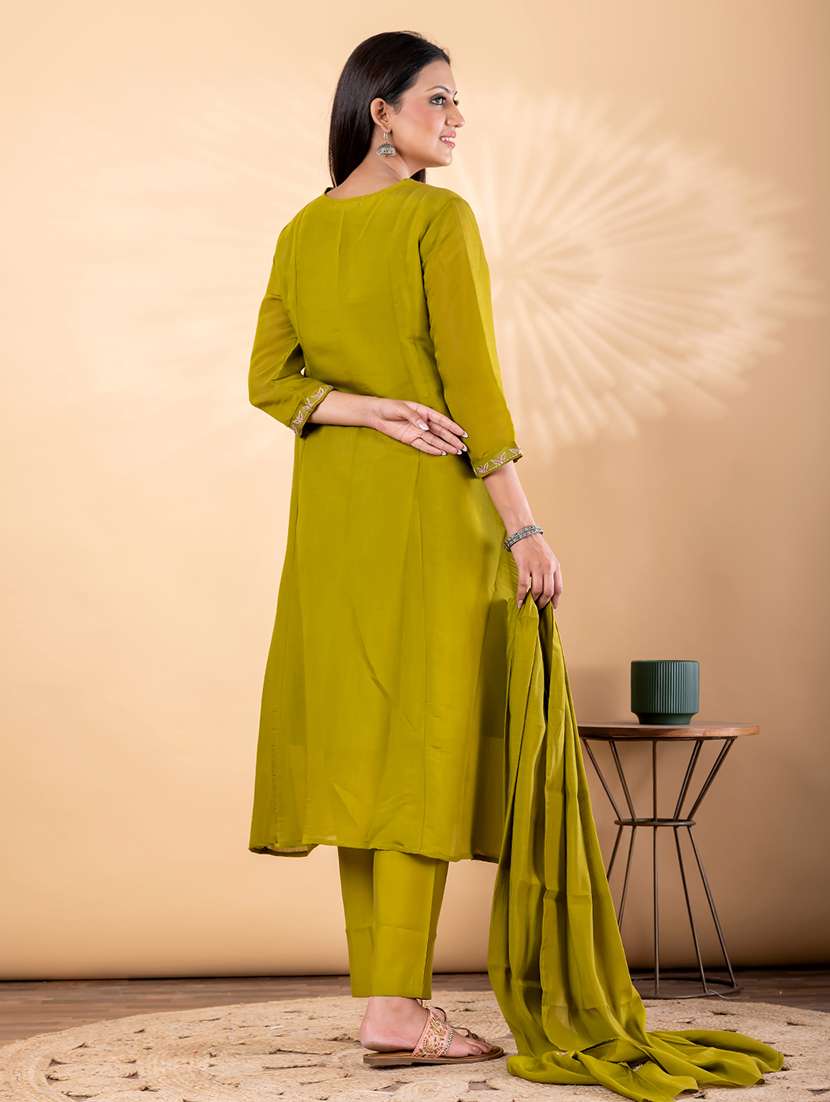 women solid with work three quarter sleeve kurta pant with dupatta set - 22187421 -  Standard Image - 3