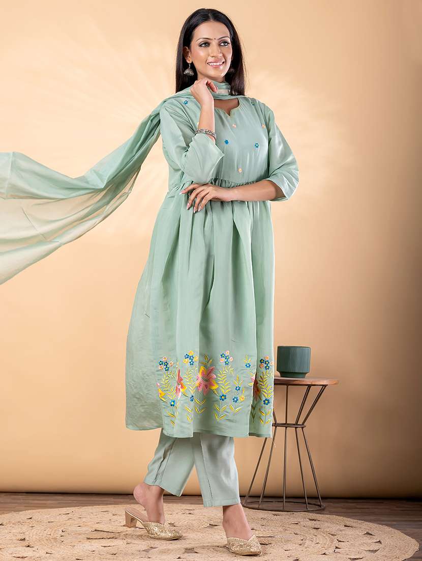 women solid with work three quarter sleeve kurta pant with dupatta set - 22187422 -  Standard Image - 5