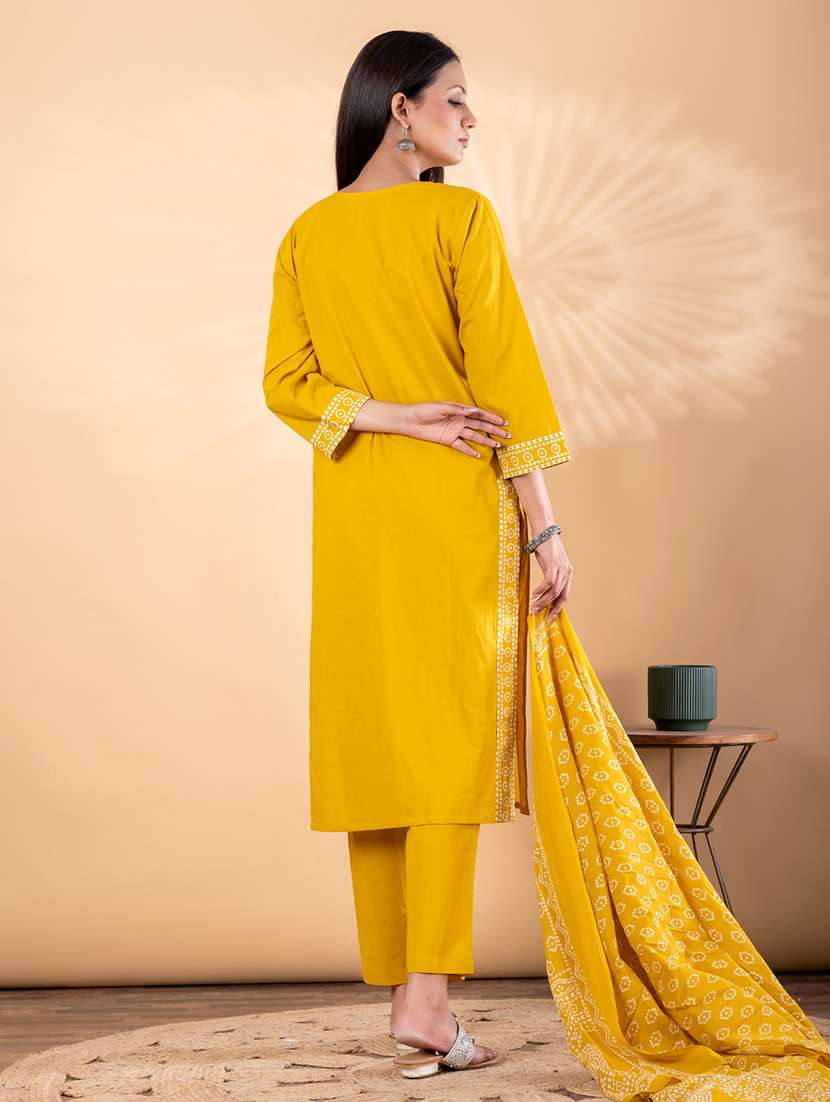 women printed three quarter sleeve kurta pant with dupatta set - 22187426 -  Standard Image - 3