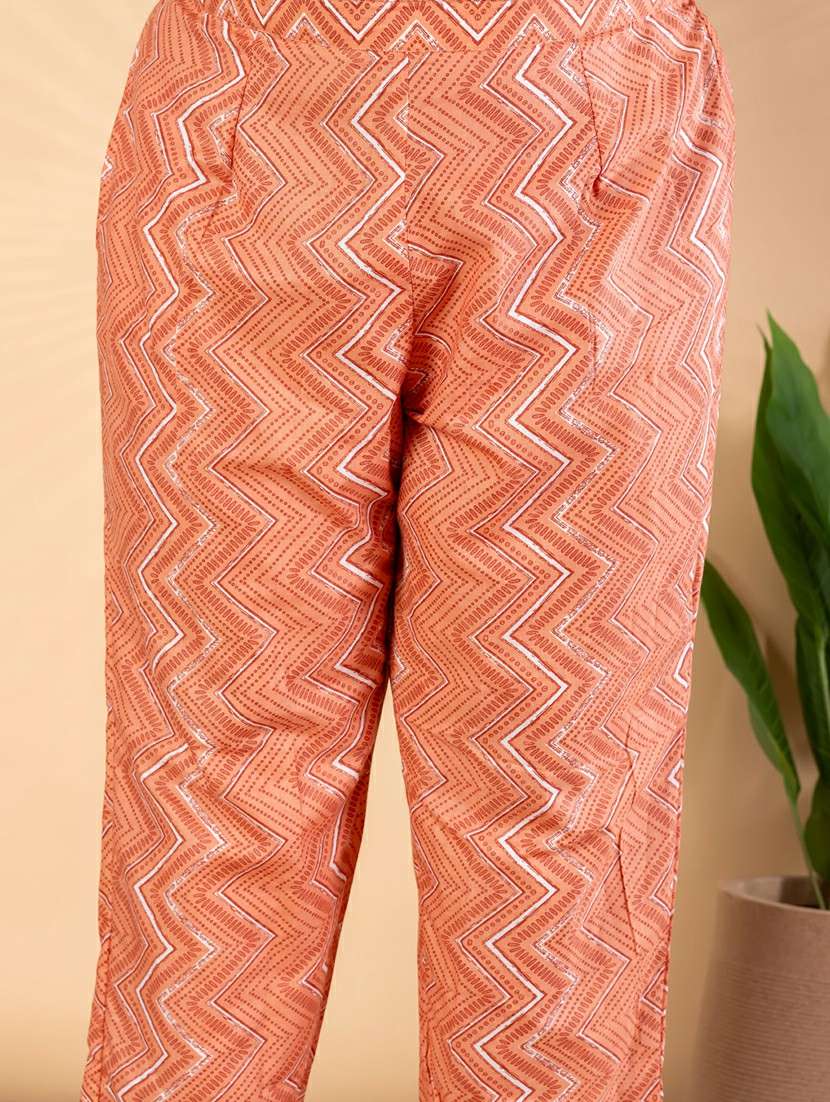 women plus size three quarter sleeve kurta pant with dupatta set - 22187432 -  Standard Image - 5