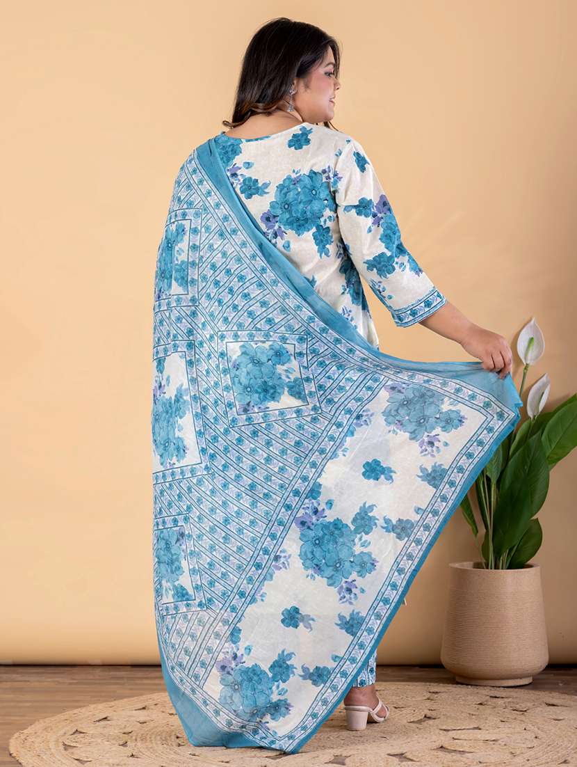 women plus size three quarter sleeve kurta pant with dupatta set - 22187433 -  Standard Image - 3