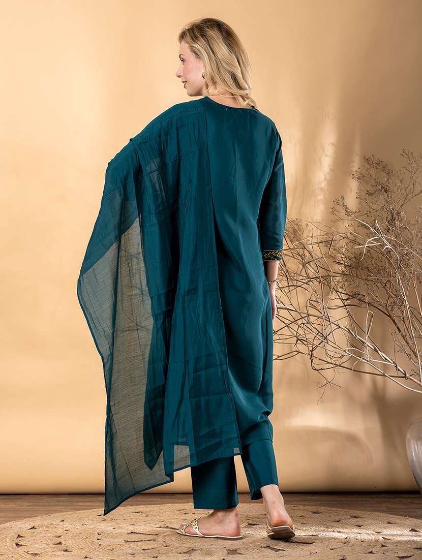 women solid with work three quarter sleeve kurta pant with dupatta set - 22187442 -  Standard Image - 3