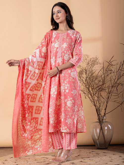 women floral three quarter sleeve kurta pant with dupatta set - 22187446 -  Standard Image - 0