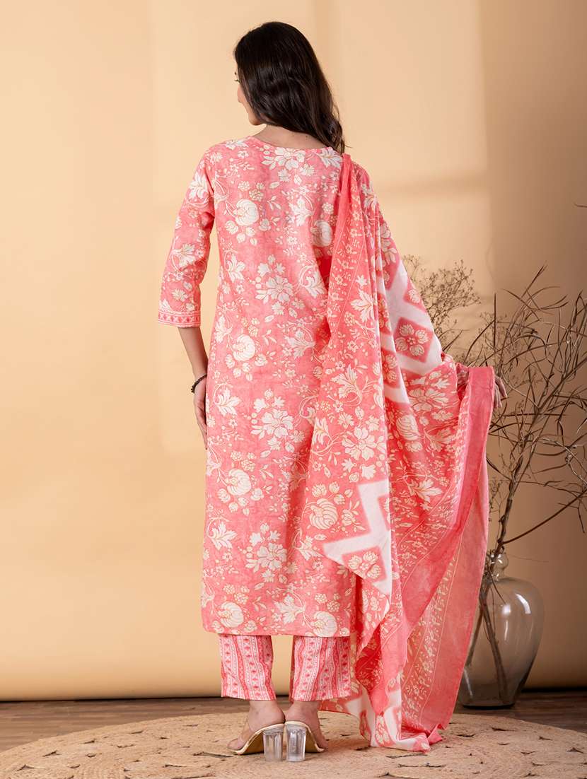 women floral three quarter sleeve kurta pant with dupatta set - 22187446 -  Standard Image - 3