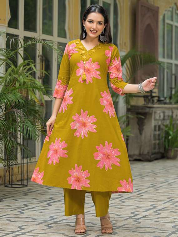 women floral three quarter sleeve kurta palazzo with dupatta set - 22187456 -  Standard Image - 3