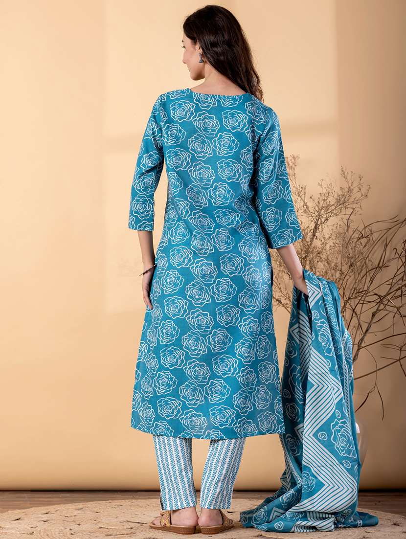 women floral three quarter sleeve kurta pant with dupatta set - 22187462 -  Standard Image - 3