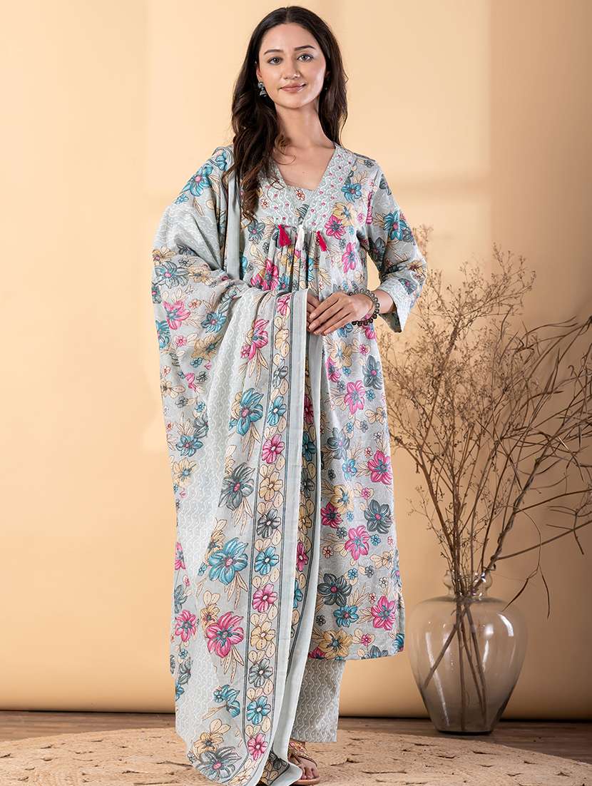 women floral three quarter sleeve kurta pant with dupatta set