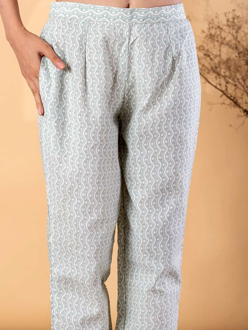 women floral three quarter sleeve kurta pant with dupatta set - 22187470 -  Standard Image - 5