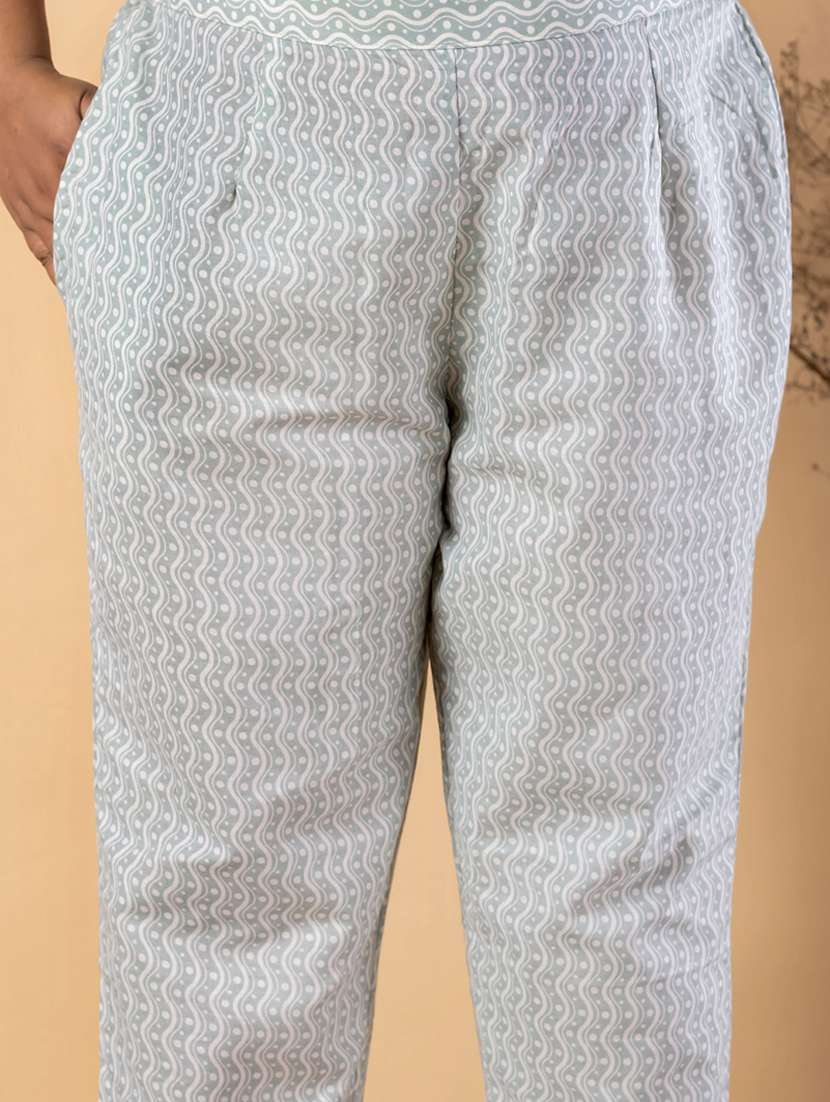 women plus size three quarter sleeve kurta pant with dupatta set - 22187474 -  Standard Image - 5