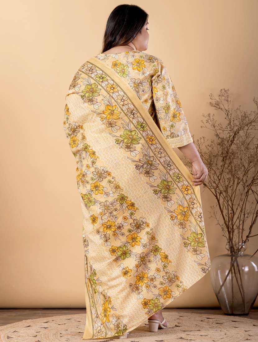 women plus size three quarter sleeve kurta pant with dupatta set - 22187475 -  Standard Image - 3