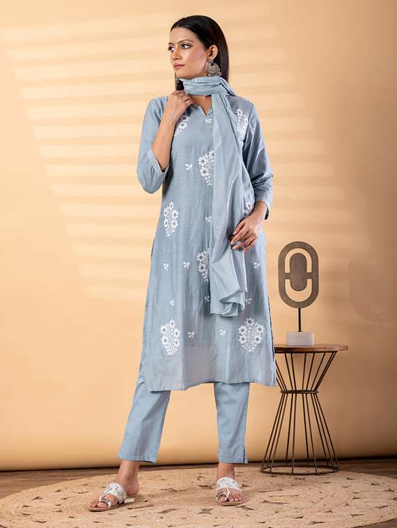women solid with work three quarter sleeve kurta pant with dupatta set - 22187489 -  Standard Image - 3