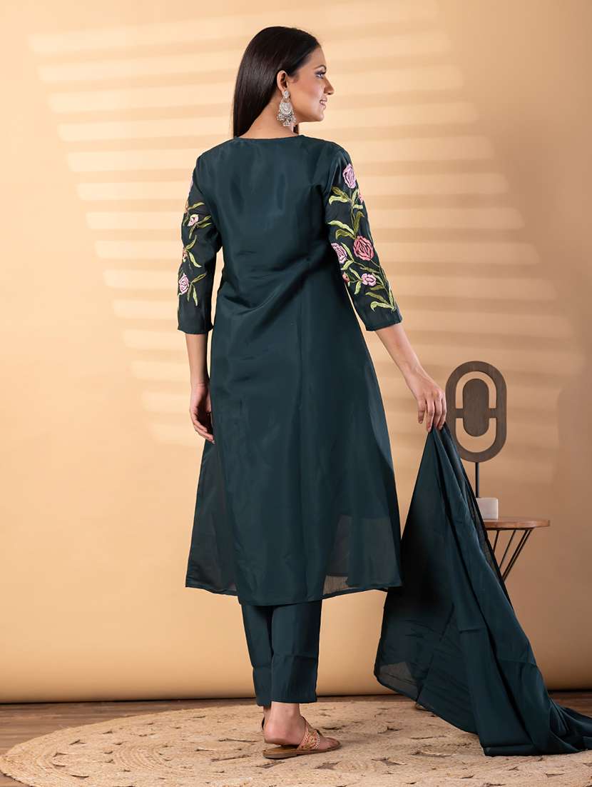 women solid with work three quarter sleeve kurta pant with dupatta set - 22187492 -  Standard Image - 3
