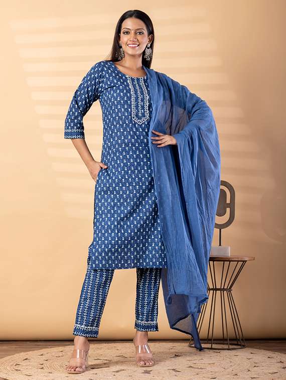 women printed three quarter sleeve kurta pant with dupatta set