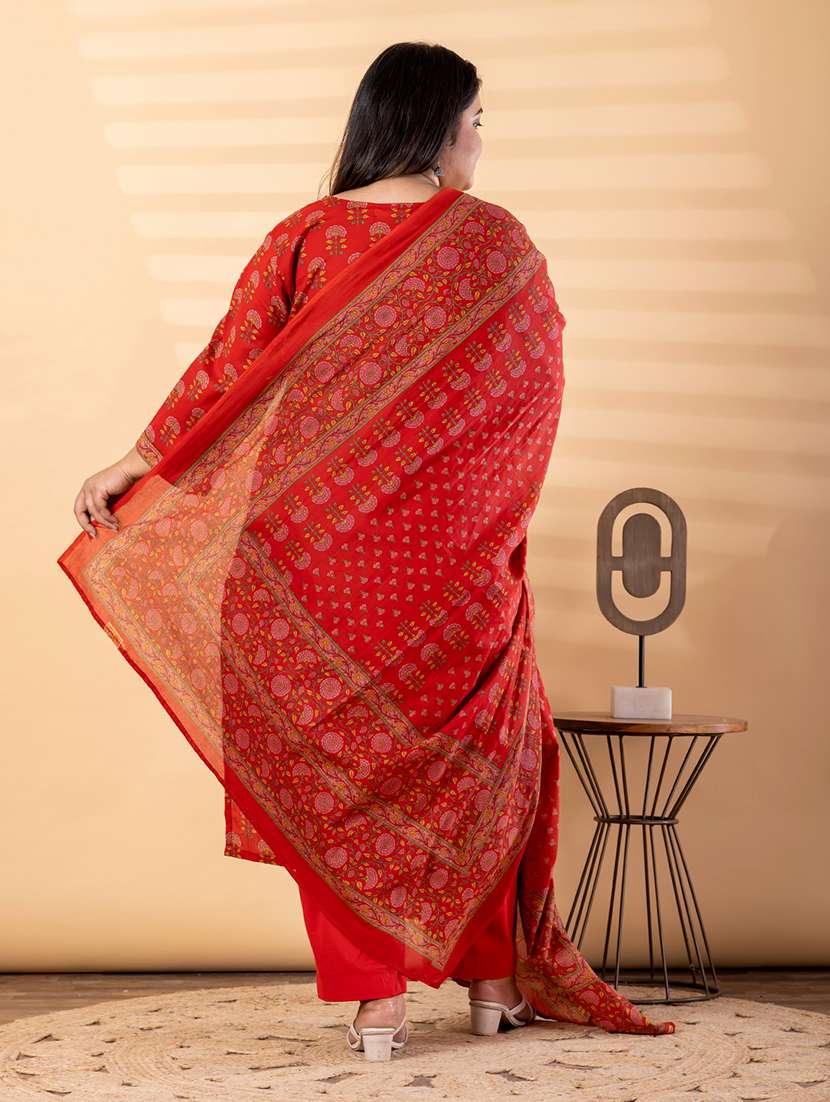 women plus size three quarter sleeve kurta pant with dupatta set - 22187521 -  Standard Image - 3