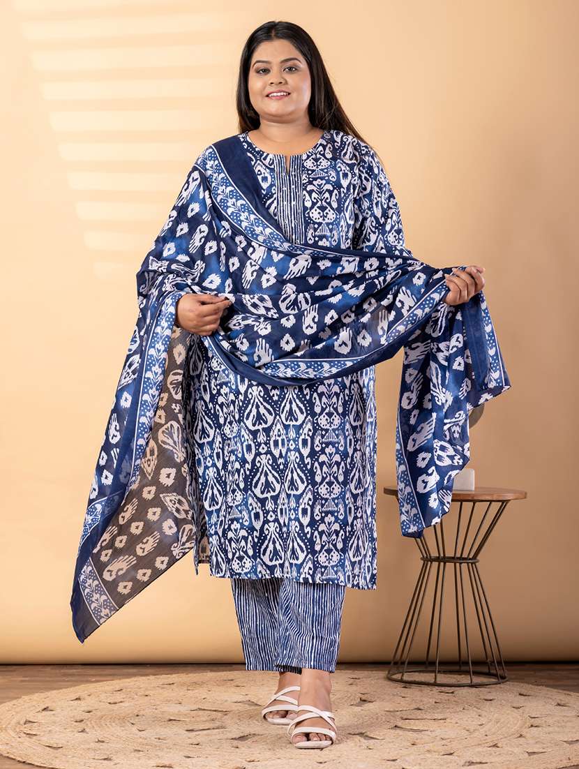 women plus size three quarter sleeve kurta pant with dupatta set