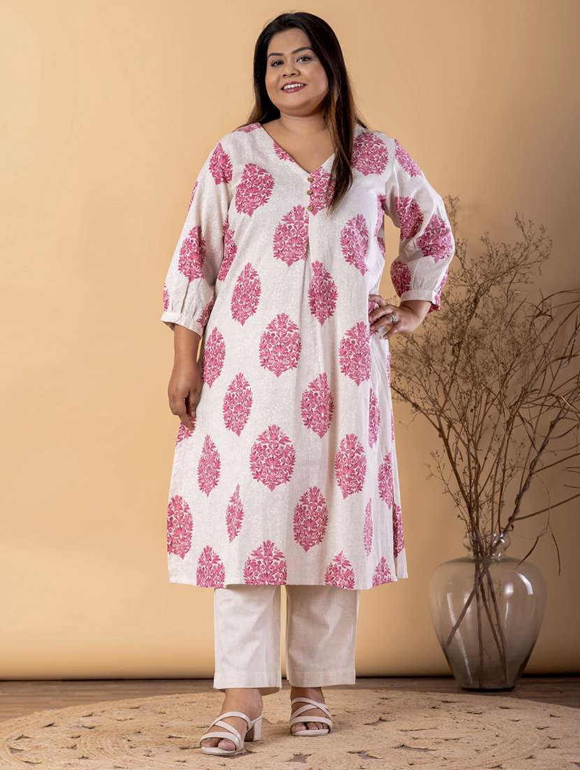 women plus size three quarter sleeve kurta pant set