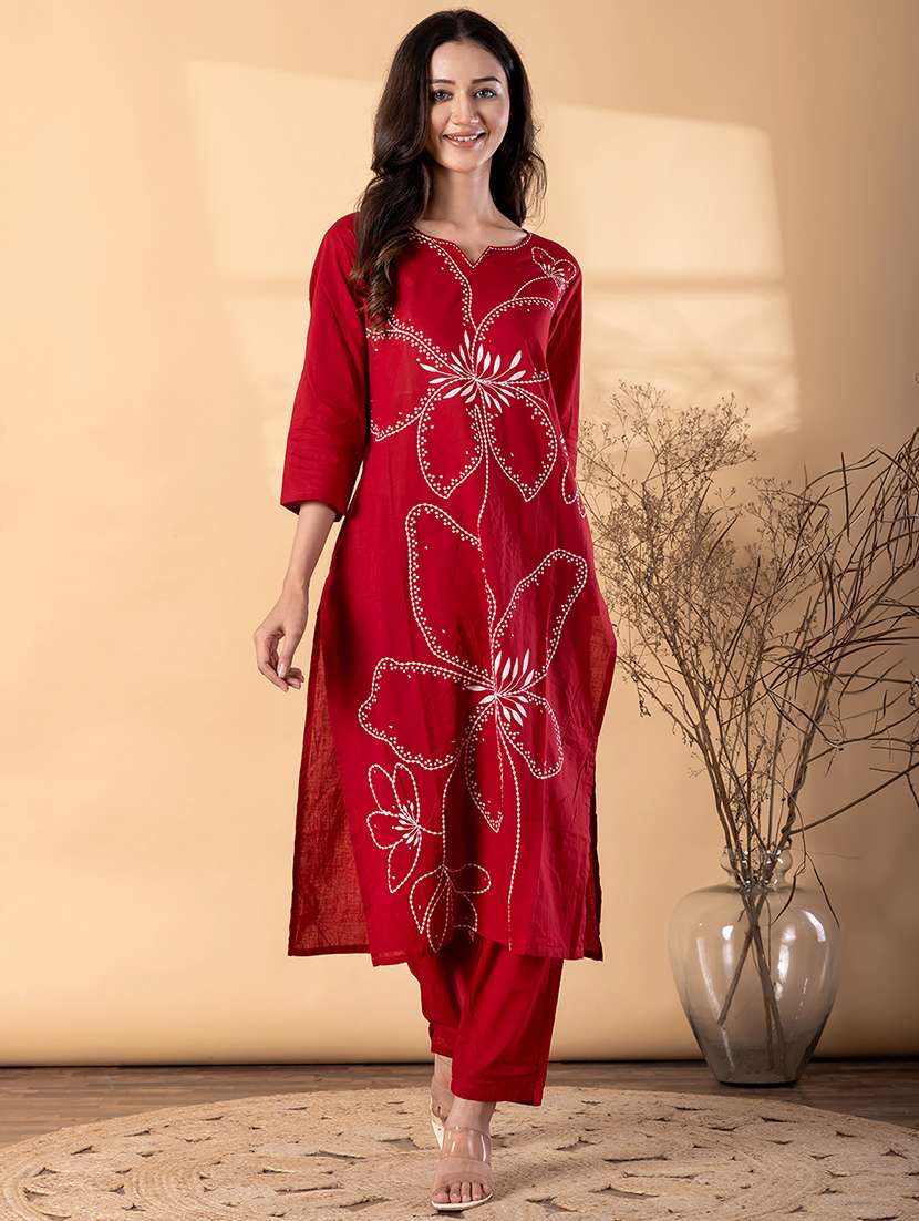 women printed three quarter sleeve kurta pant set 