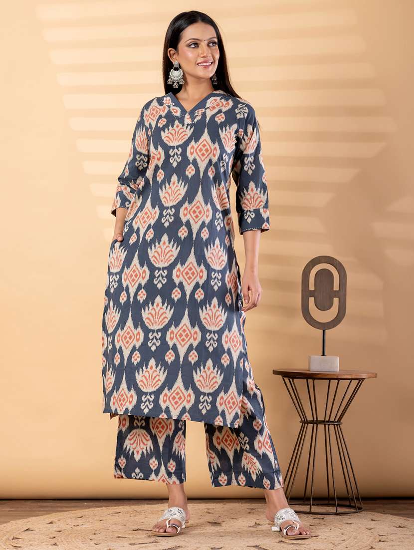 women ikat printed three quarter sleeve kurta palazzo set