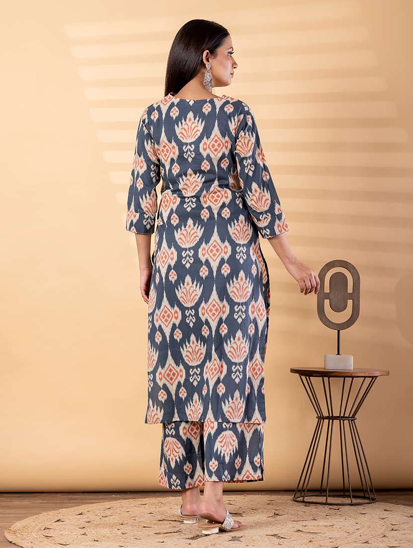 women ikat printed three quarter sleeve kurta palazzo set - 22187571 -  Standard Image - 3