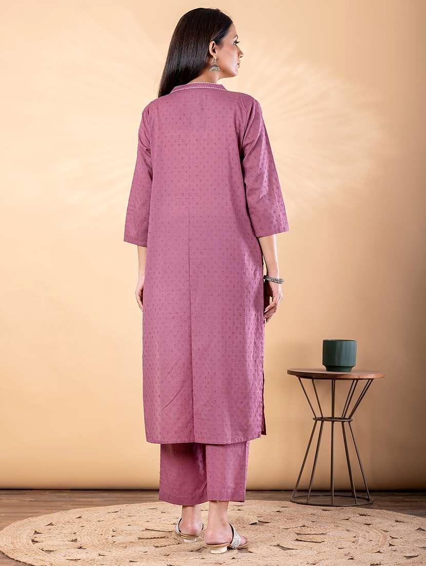 women self design three quarter sleeve kurta pant set - 22187579 -  Standard Image - 3