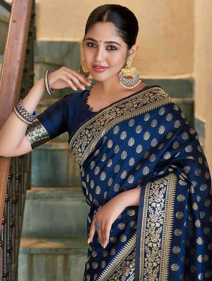 women self design kanjivaram saree with blouse - 22187587 -  Standard Image - 3