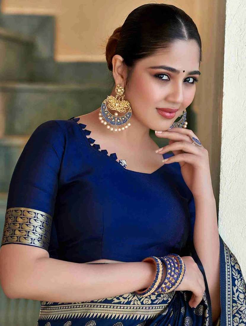 women self design kanjivaram saree with blouse - 22187587 -  Standard Image - 5