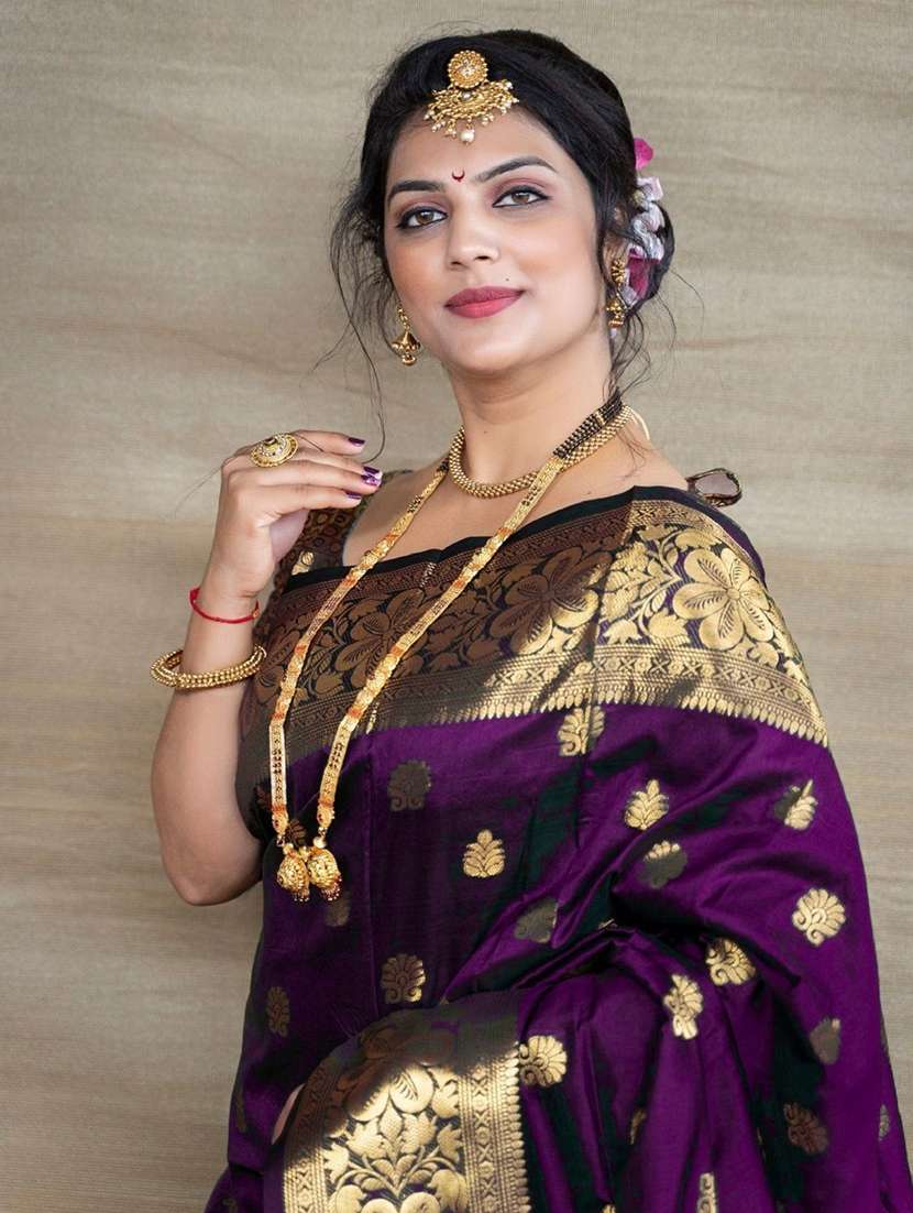 women self design kanjivaram saree with blouse - 22187600 -  Standard Image - 3