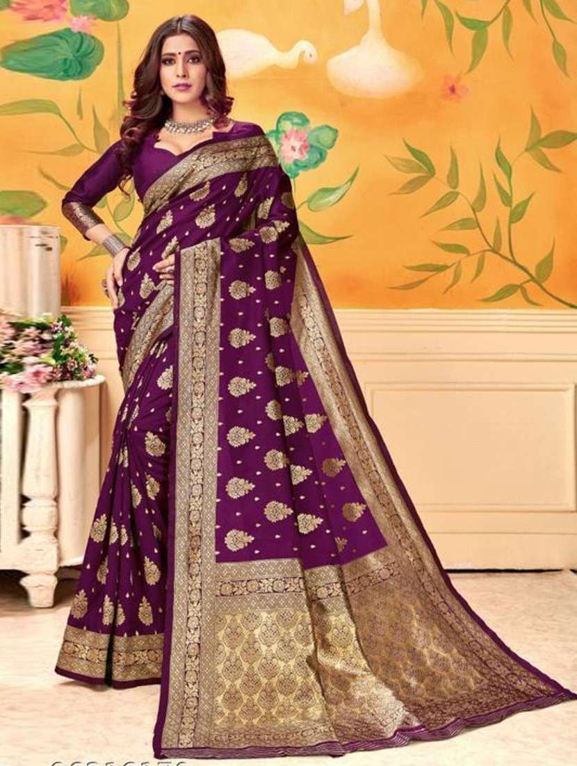 women self design kanjivaram saree with blouse