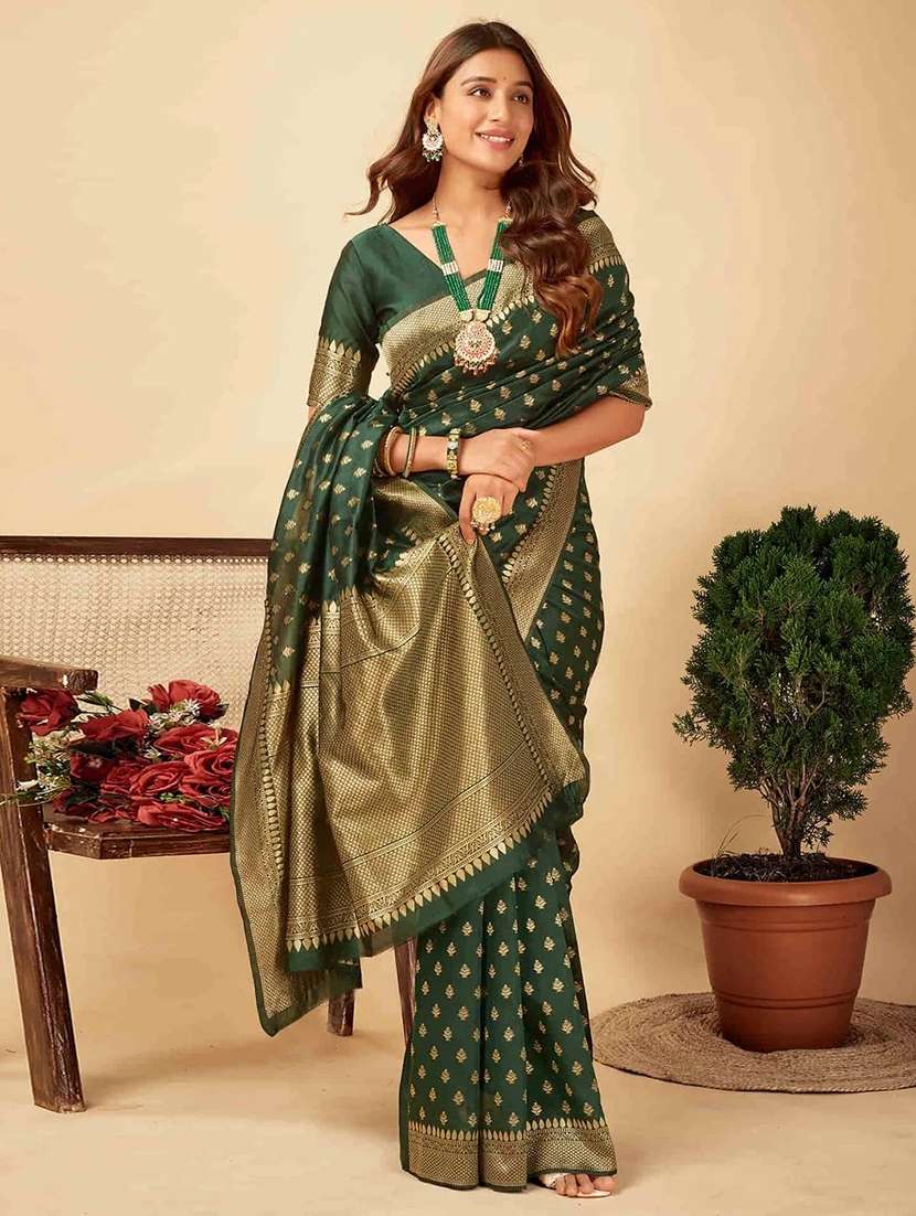 women self design kanjivaram saree with blouse