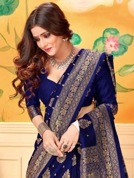 women self design kanjivaram saree with blouse - 22187620 -  Standard Image - 3