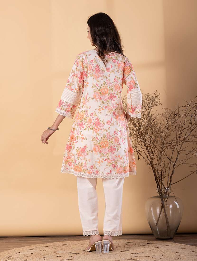 women floral three quarter sleeve kurta pant set - 22187646 -  Standard Image - 3