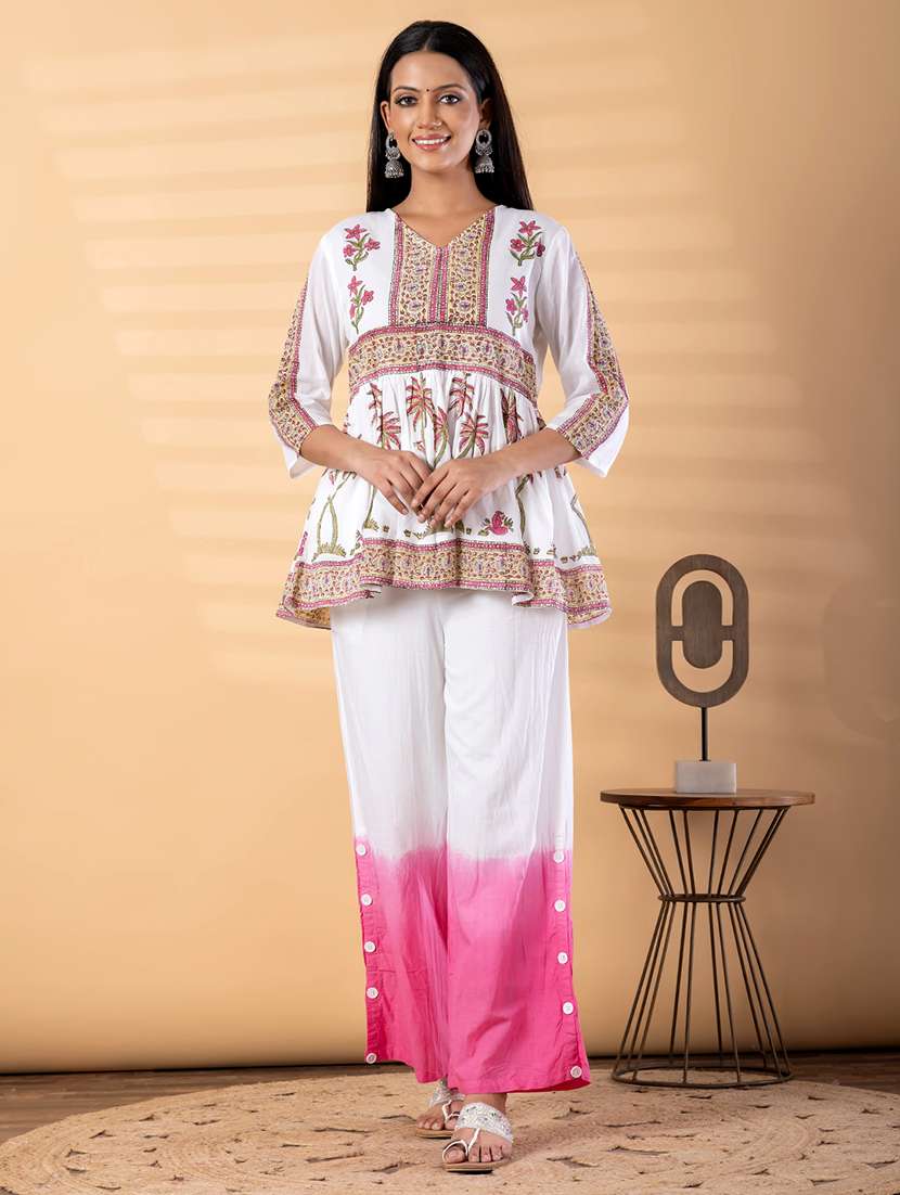 women printed three quarter sleeve ethnic co-ord set