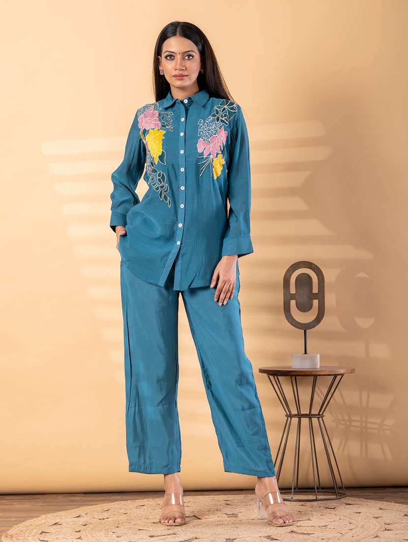 women solid with work long sleeve shirt & trouser co-ord set