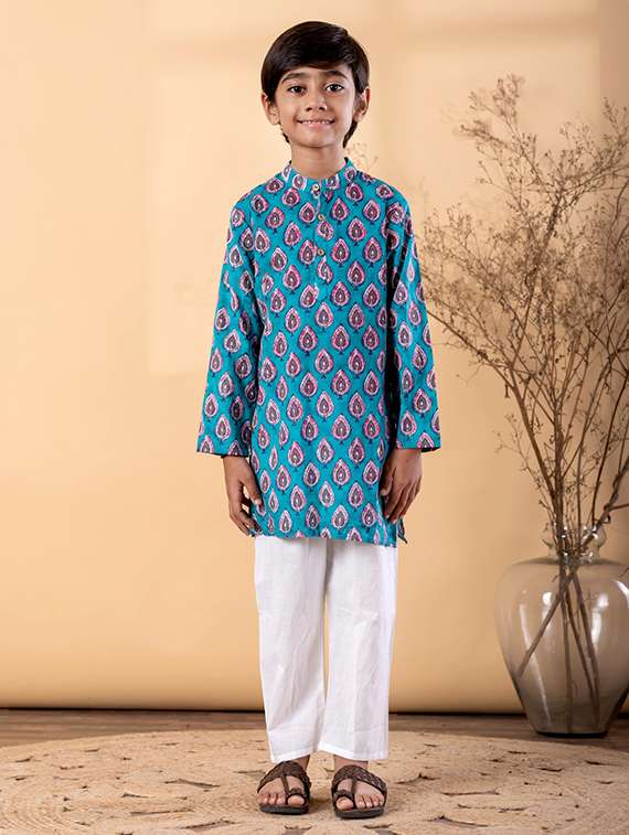 boys printed long sleeve kurta & pyjama set