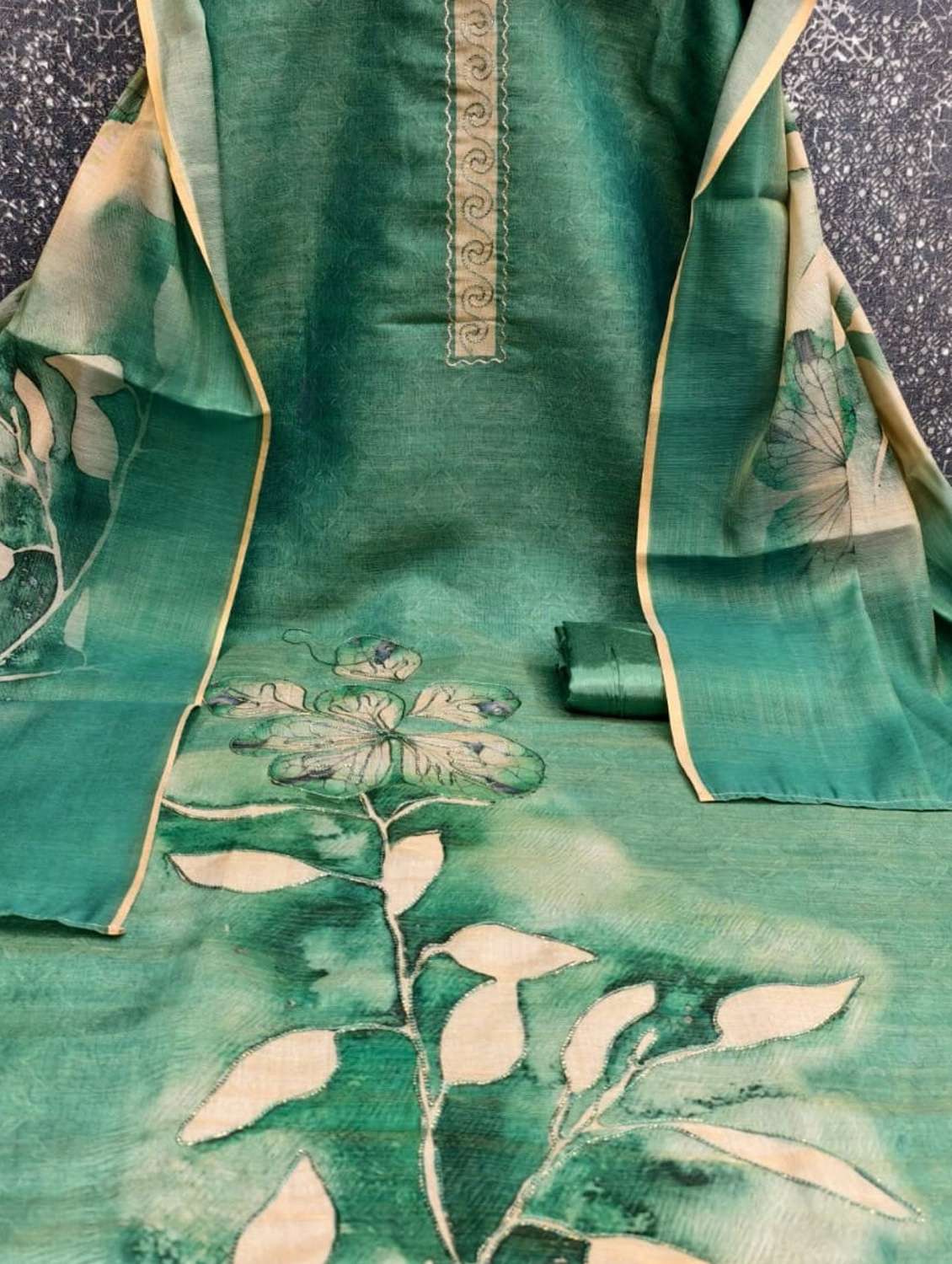 women floral printed embroidered unstitched suit set - 22187729 -  Standard Image - 3