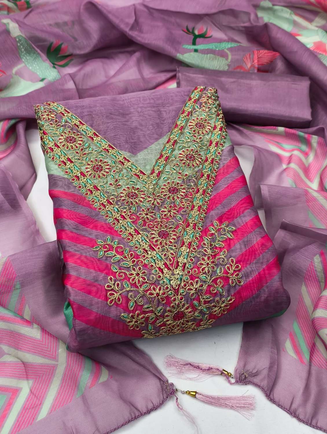 women printed embroidered unstitched suit set - 22187733 -  Standard Image - 3