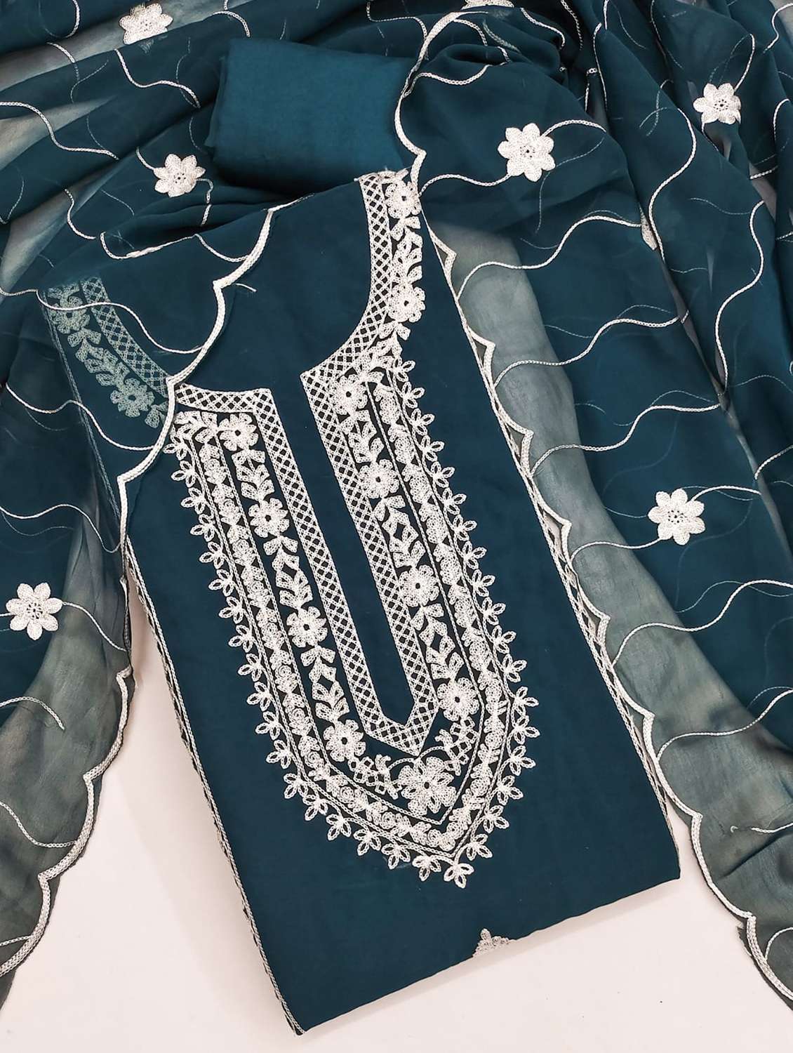 Women Solid With Work Embroidered Unstitched Suit Set - 22187741 -  Standard Image - 3