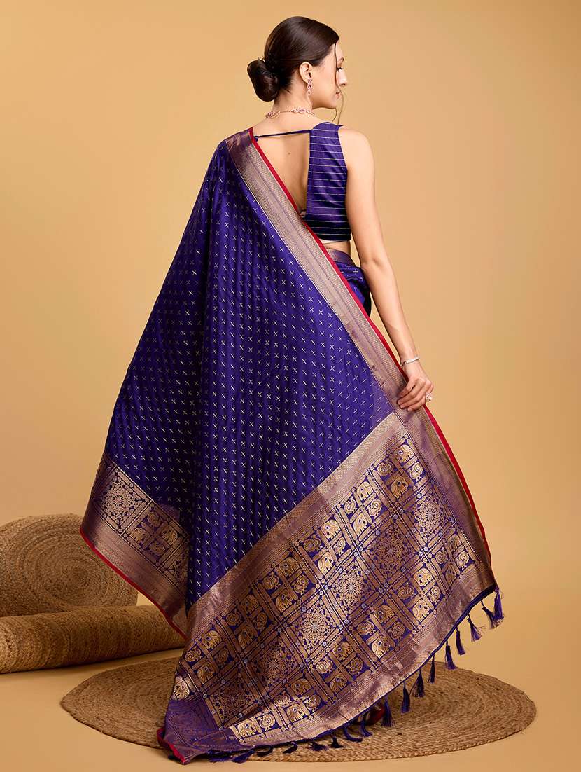 women self design bordered saree with blouse - 22187781 -  Standard Image - 3