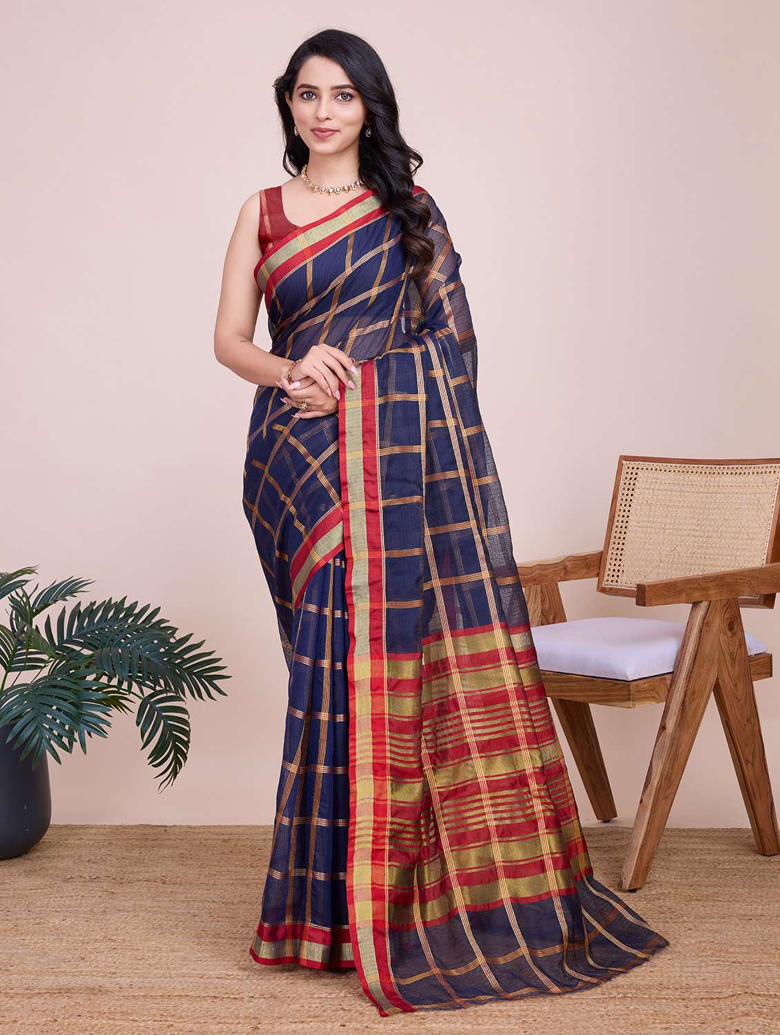 women checkered bordered saree with blouse
